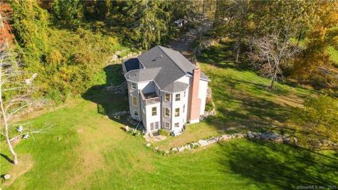 82 Fowler Road North Stonington CT 06359