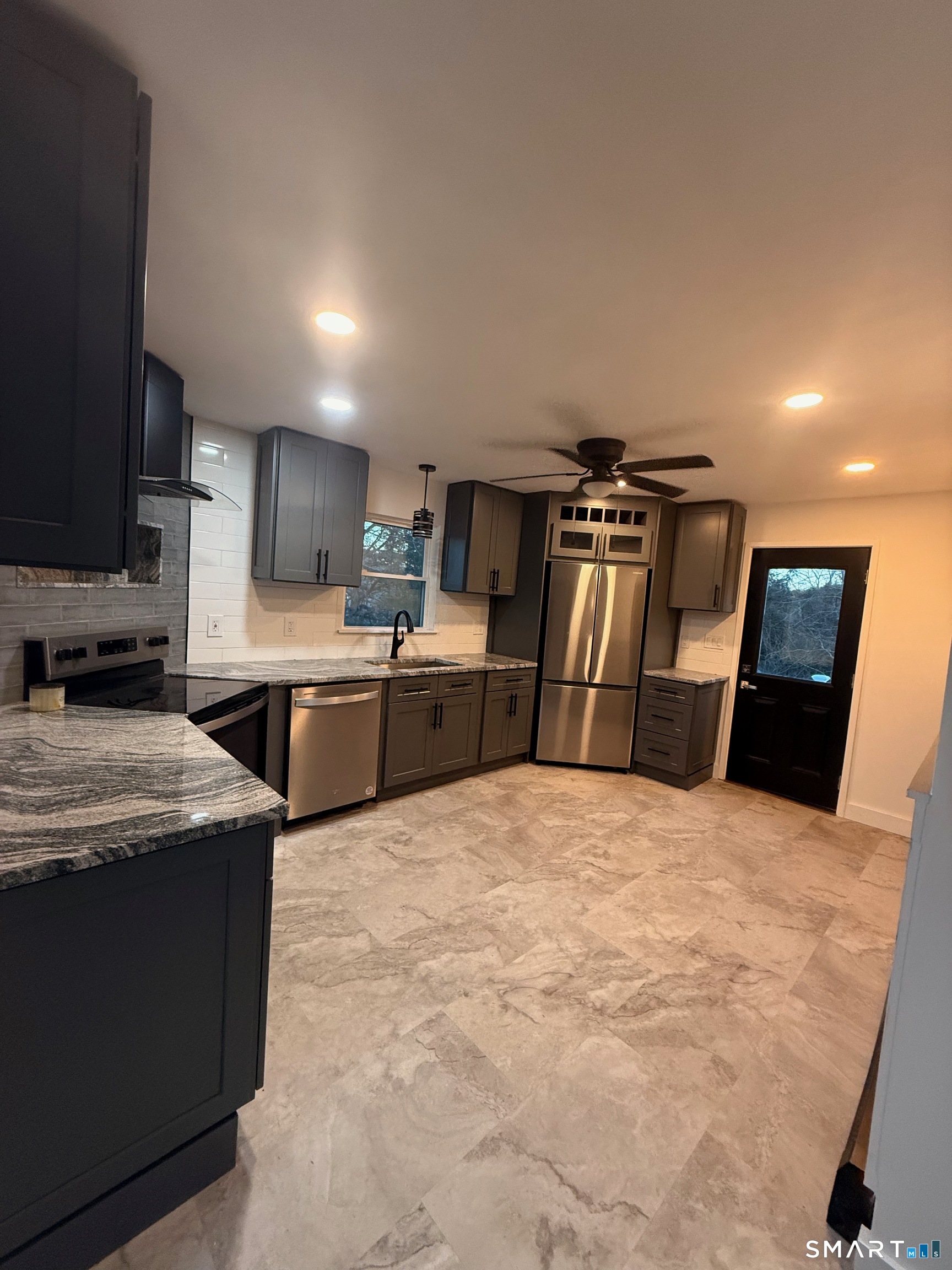 8 Eddy Court Montville CT 06370