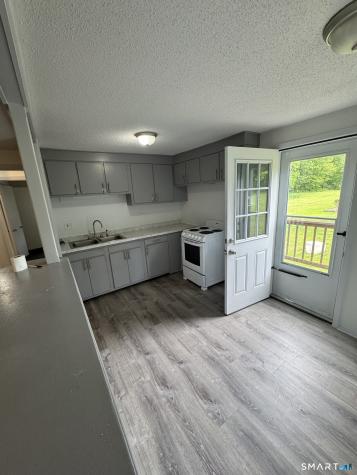 13 White Oak Road Mansfield CT 06268
