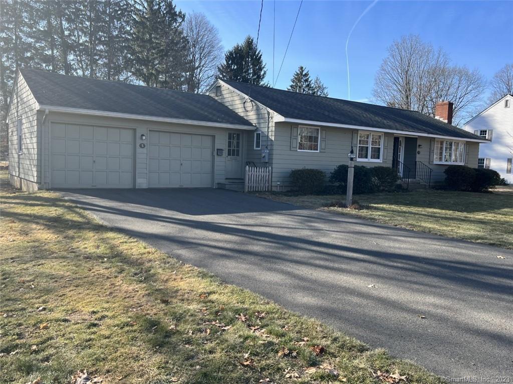 5 Oakwood Road Simsbury CT 06070