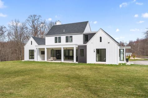 17 Fullin Lane Wilton CT 06897