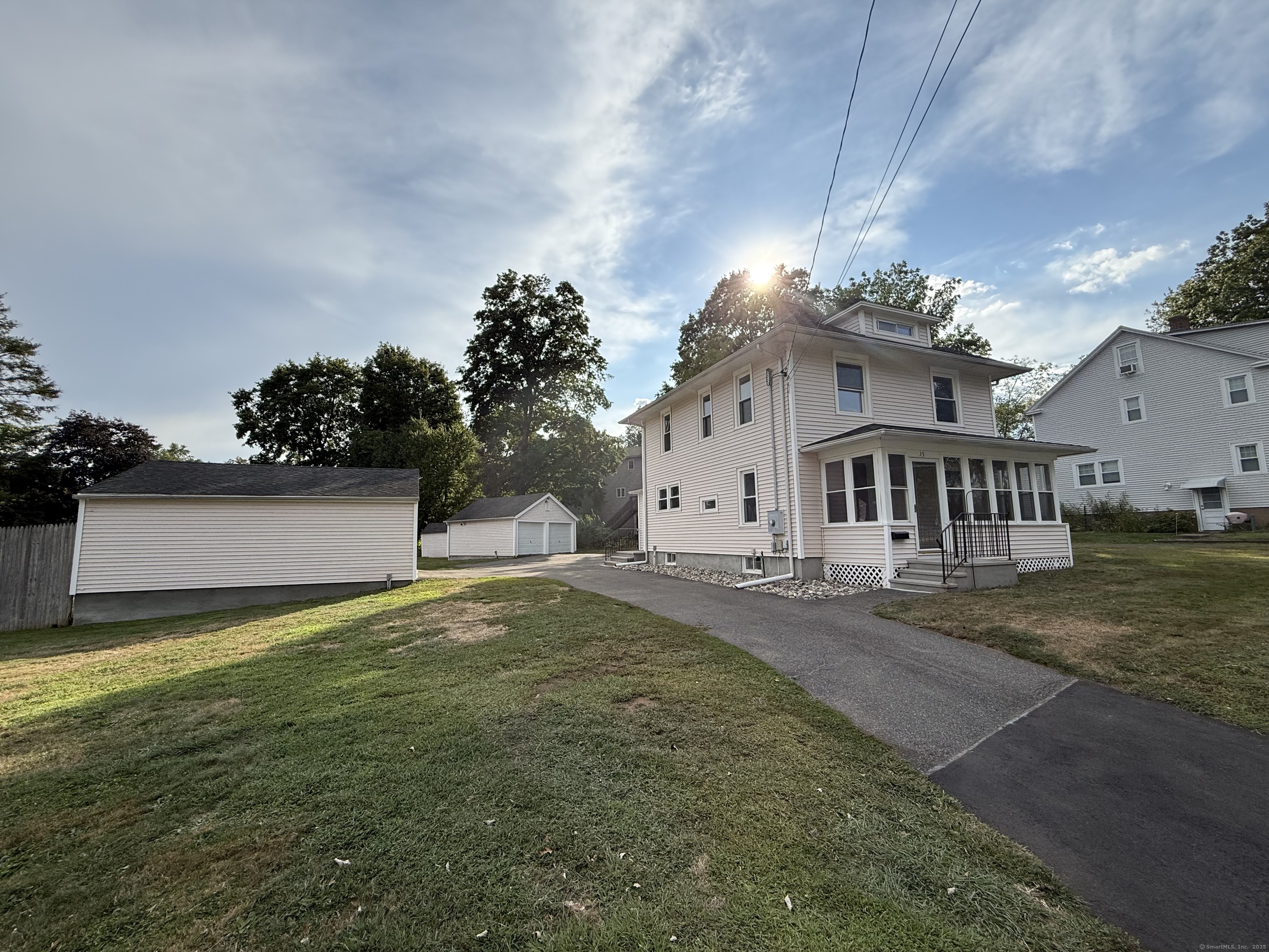 35 West Street Cromwell CT 06416