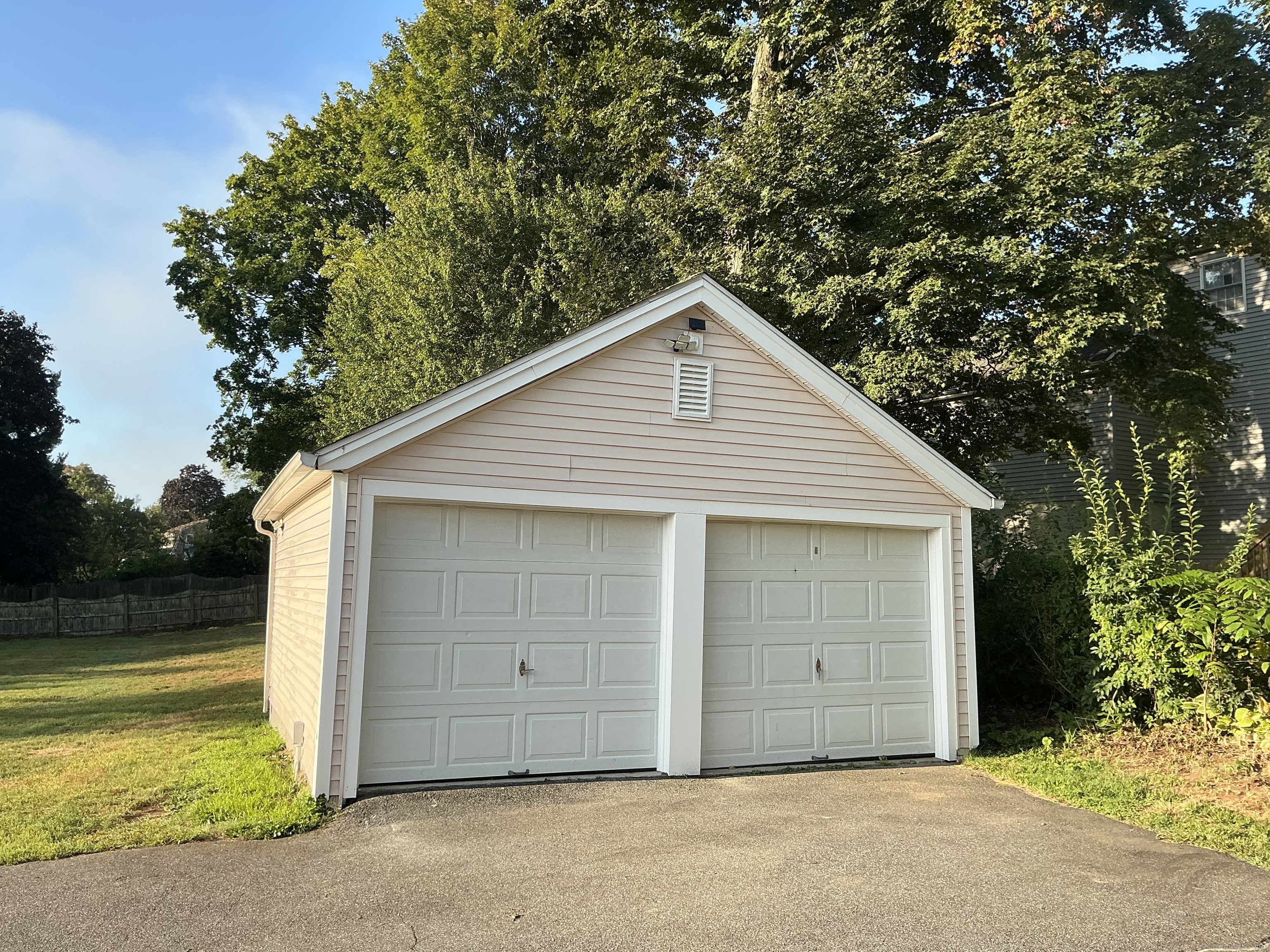 35 West Street Cromwell CT 06416