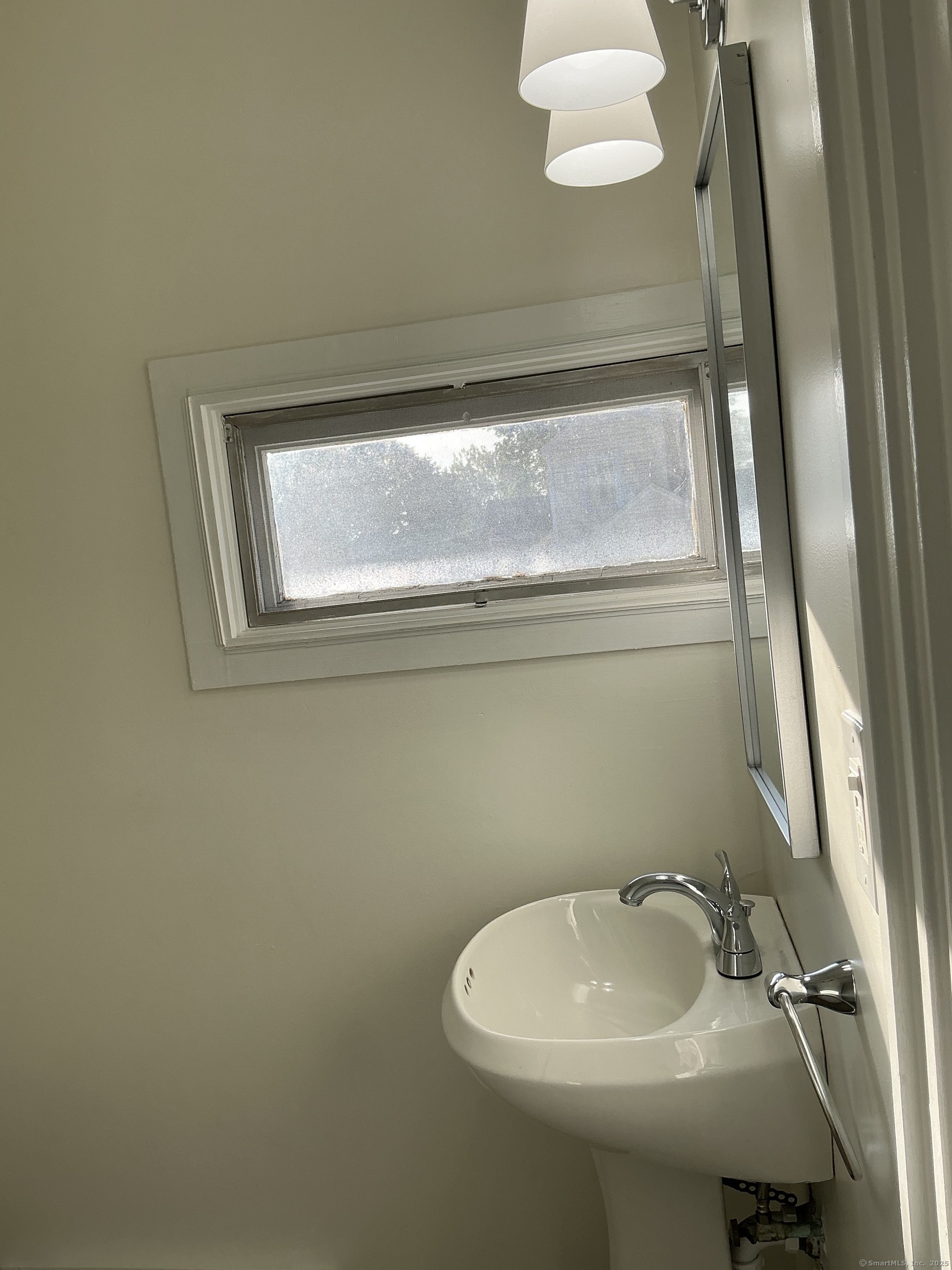 35 West Street Cromwell CT 06416
