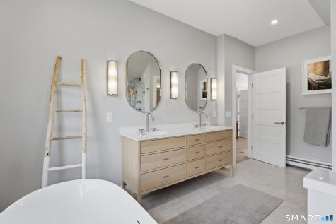 130 Middle Beach Road Madison CT 06443