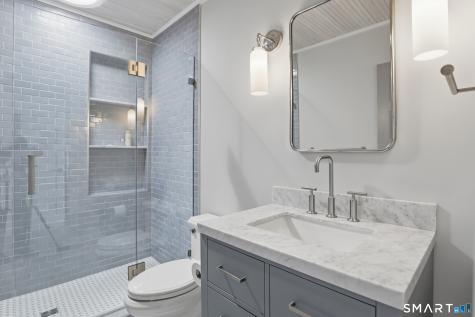 130 Middle Beach Road Madison CT 06443