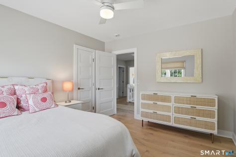 130 Middle Beach Road Madison CT 06443