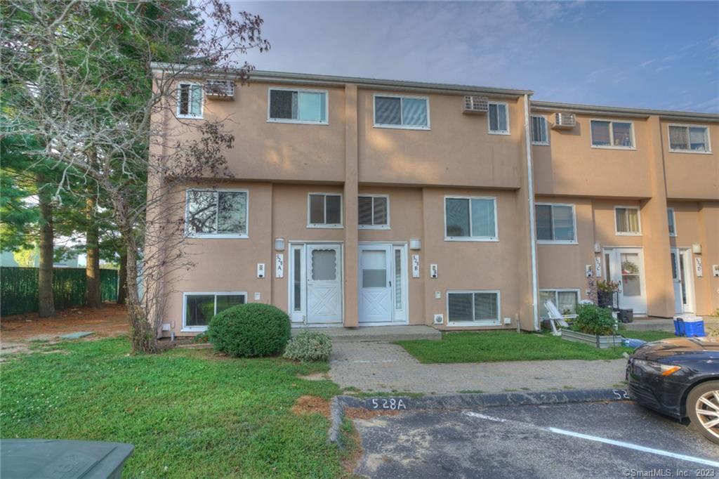 528 Shennecossett Road Groton CT 06340