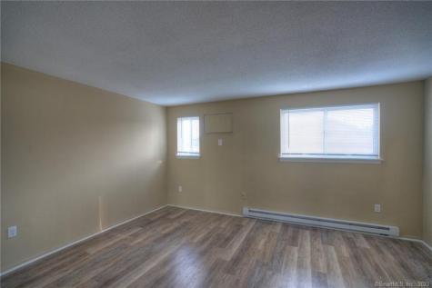 528 Shennecossett Road Groton CT 06340