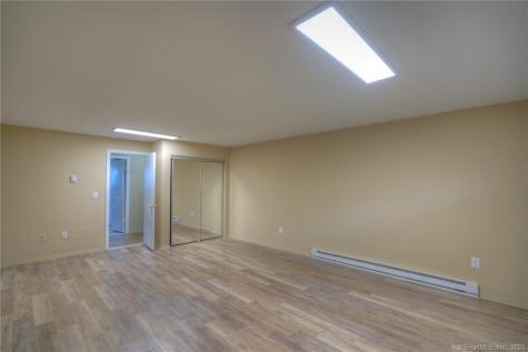 528 Shennecossett Road Groton CT 06340