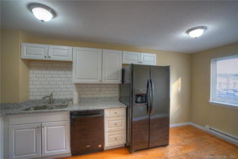 528 Shennecossett Road Groton CT 06340