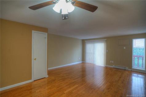 528 Shennecossett Road Groton CT 06340