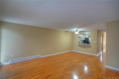 528 Shennecossett Road Groton CT 06340