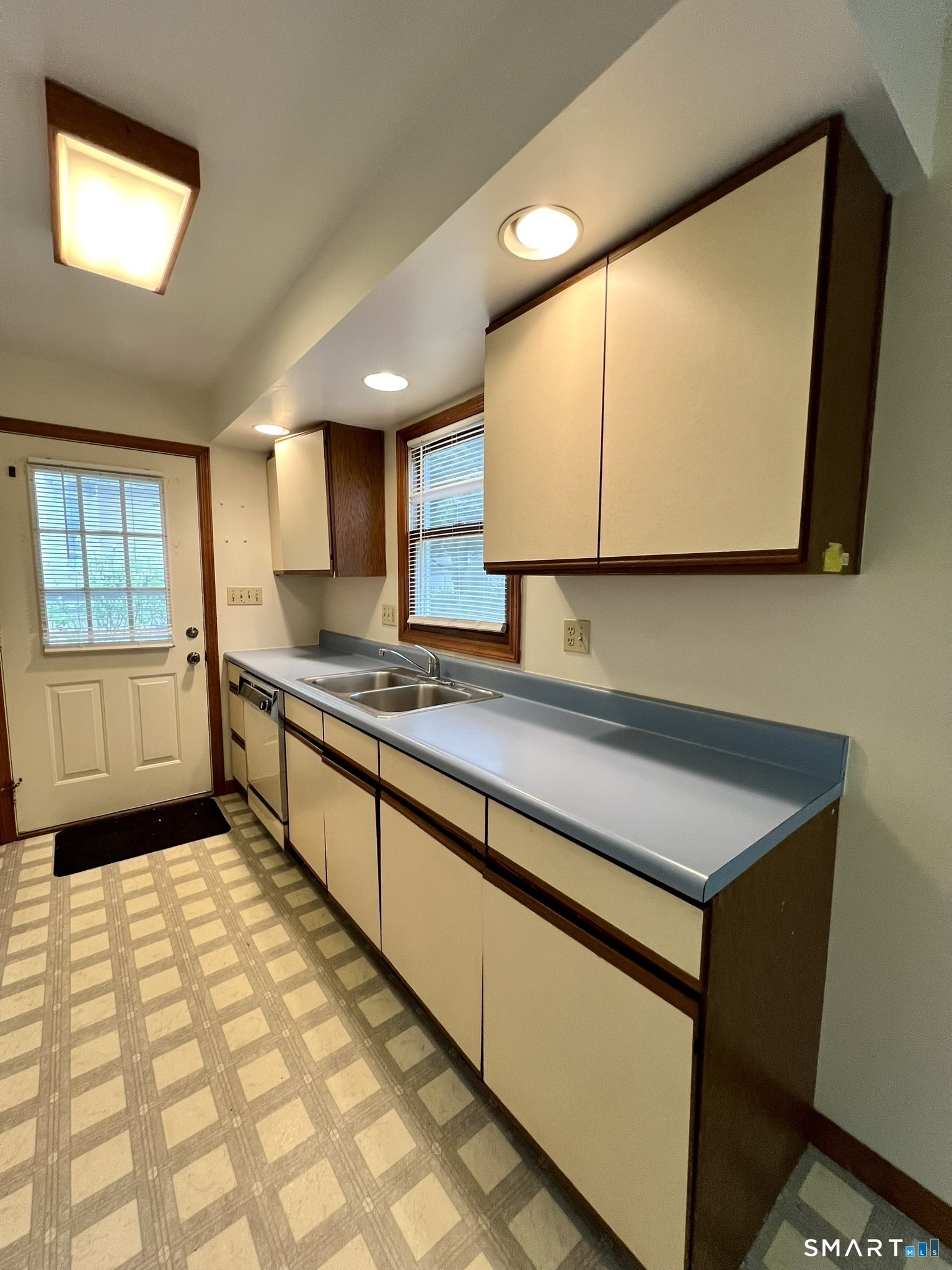 7 Golden Hill Street Bethel CT 06801