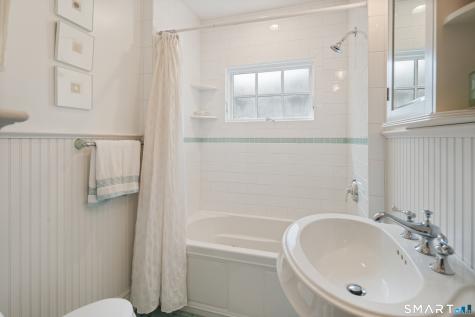 6 Park Lane Norwalk CT 06854