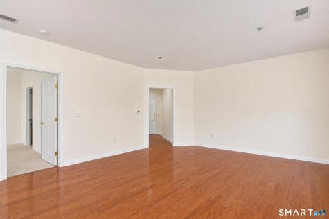 1 Rivington Way Danbury CT 06810