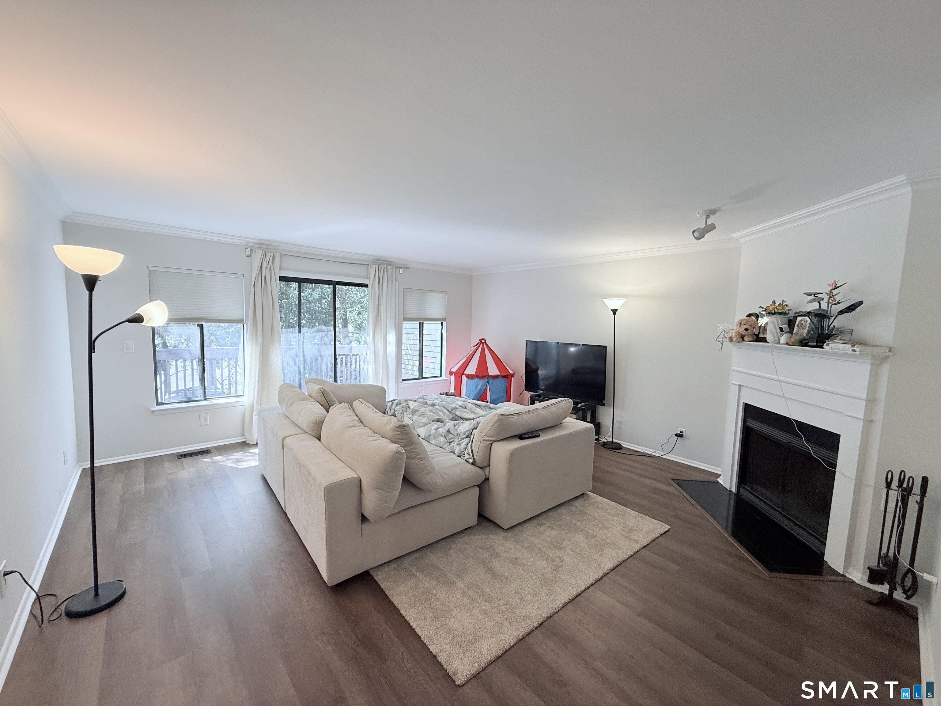 2289 Bedford Street Stamford CT 06905