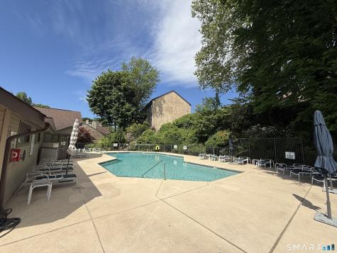 2289 Bedford Street Stamford CT 06905