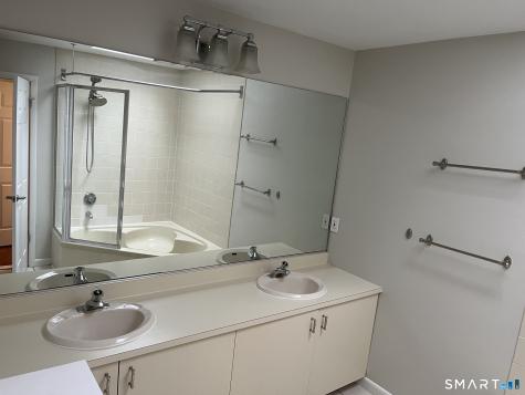2289 Bedford Street Stamford CT 06905