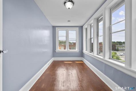 1105 North Main Street Waterbury CT 06704