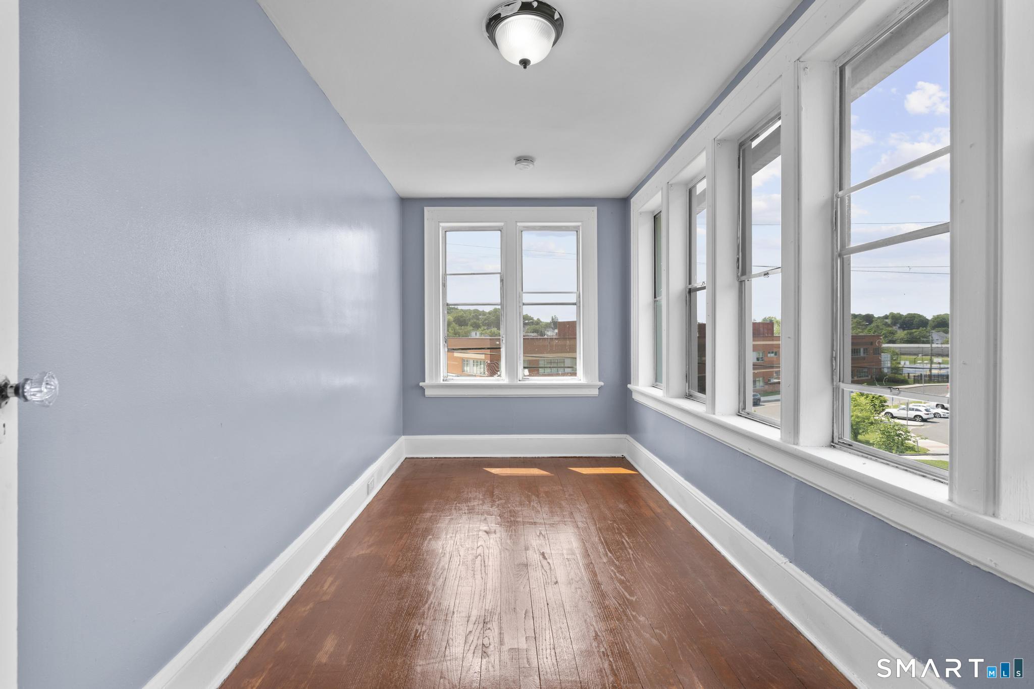 1105 North Main Street Waterbury CT 06704