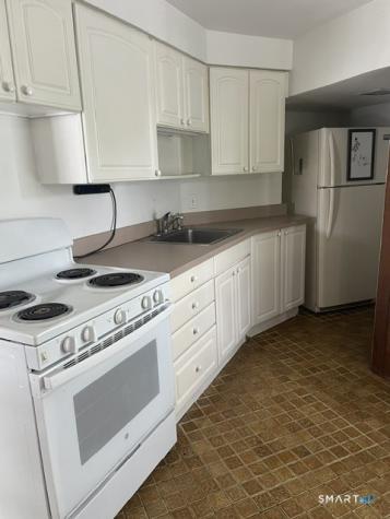 102 Riverview Avenue Branford CT 06405