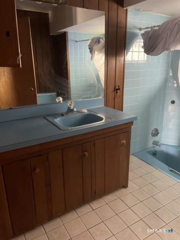 102 Riverview Avenue Branford CT 06405