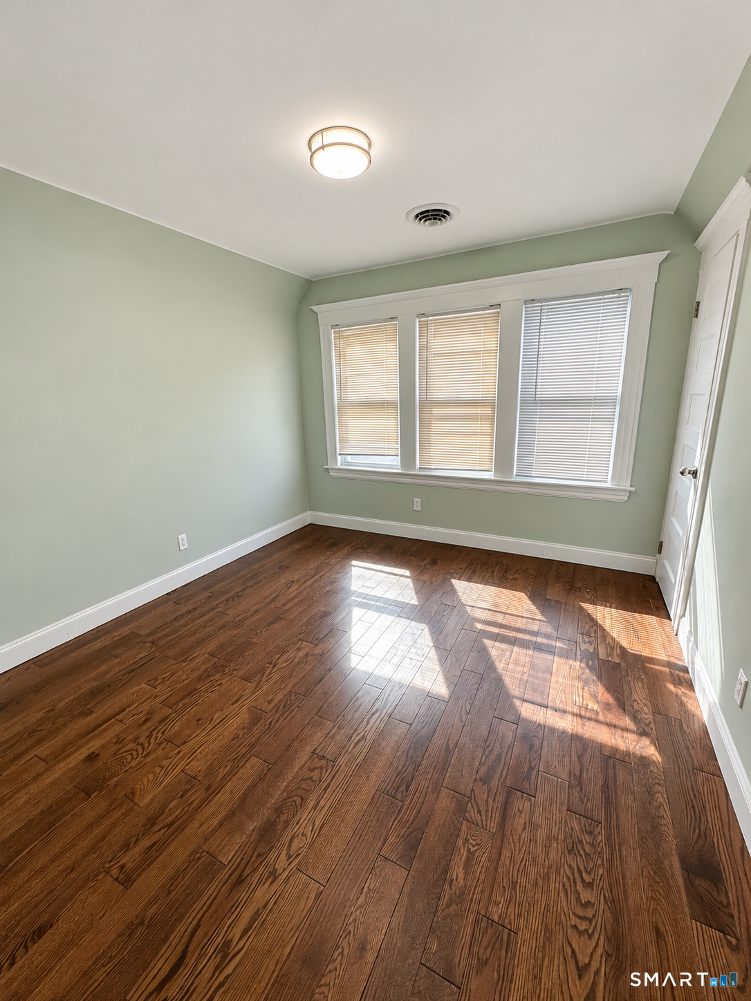 80 Milne Street Bridgeport CT 06604