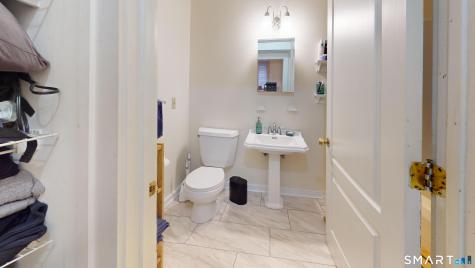 584 Chapel Street New Haven CT 06511