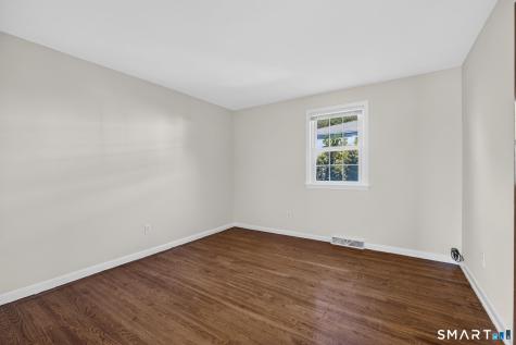 27 Manila Avenue Woodbridge CT 06525