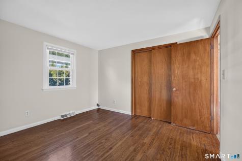 27 Manila Avenue Woodbridge CT 06525