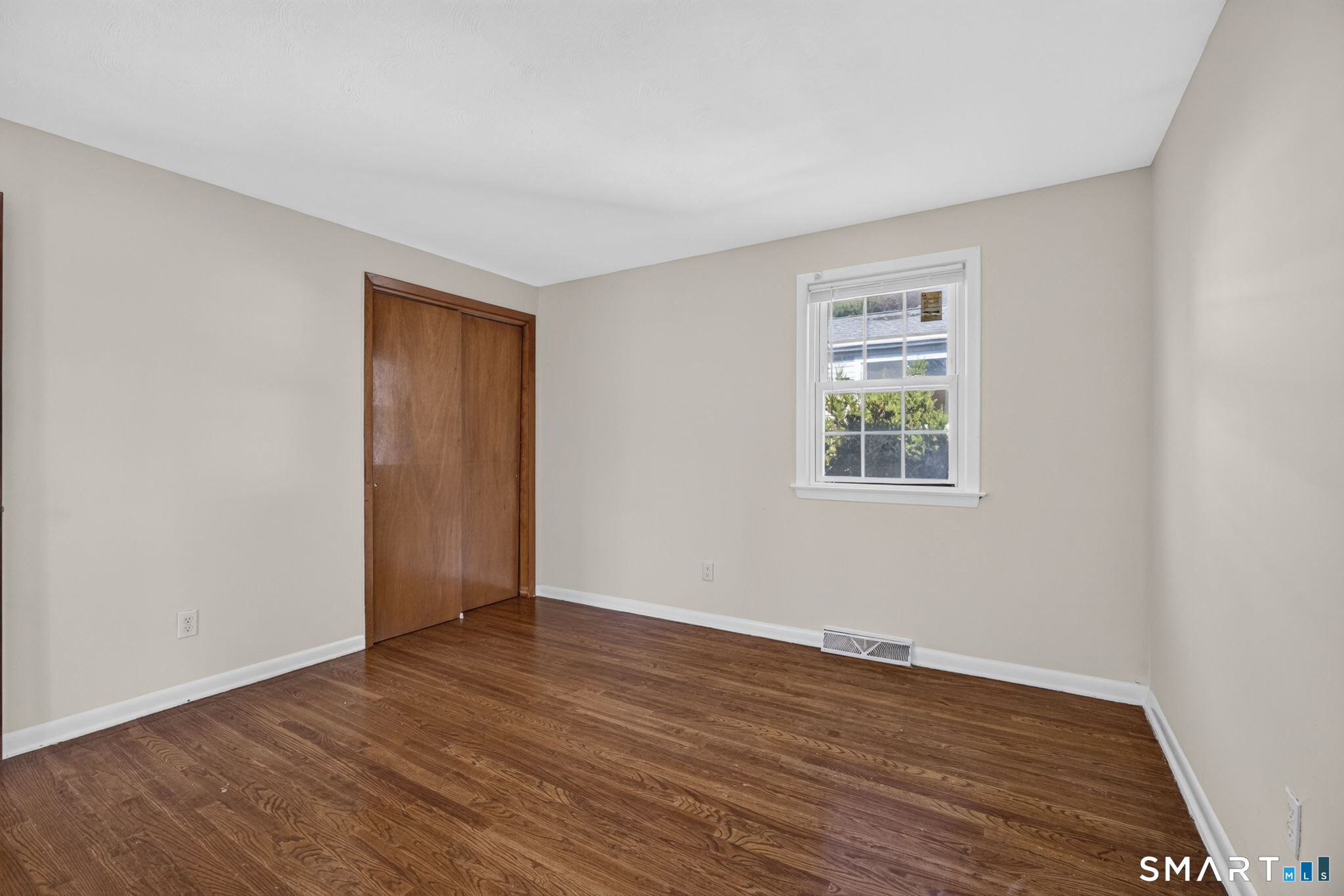 27 Manila Avenue Woodbridge CT 06525