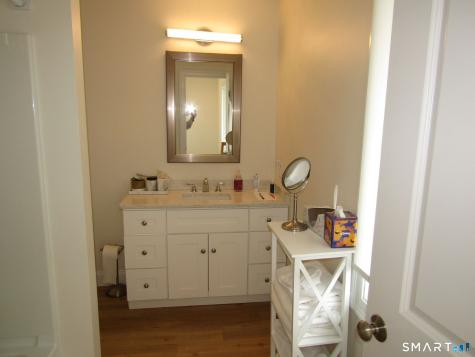 90 Swan Avenue Old Lyme CT 06371