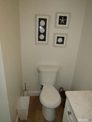 90 Swan Avenue Old Lyme CT 06371
