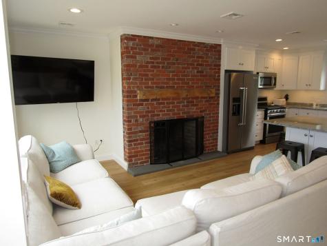 90 Swan Avenue Old Lyme CT 06371