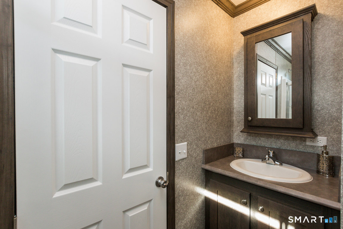 111 Clark Lane Waterford CT 06385