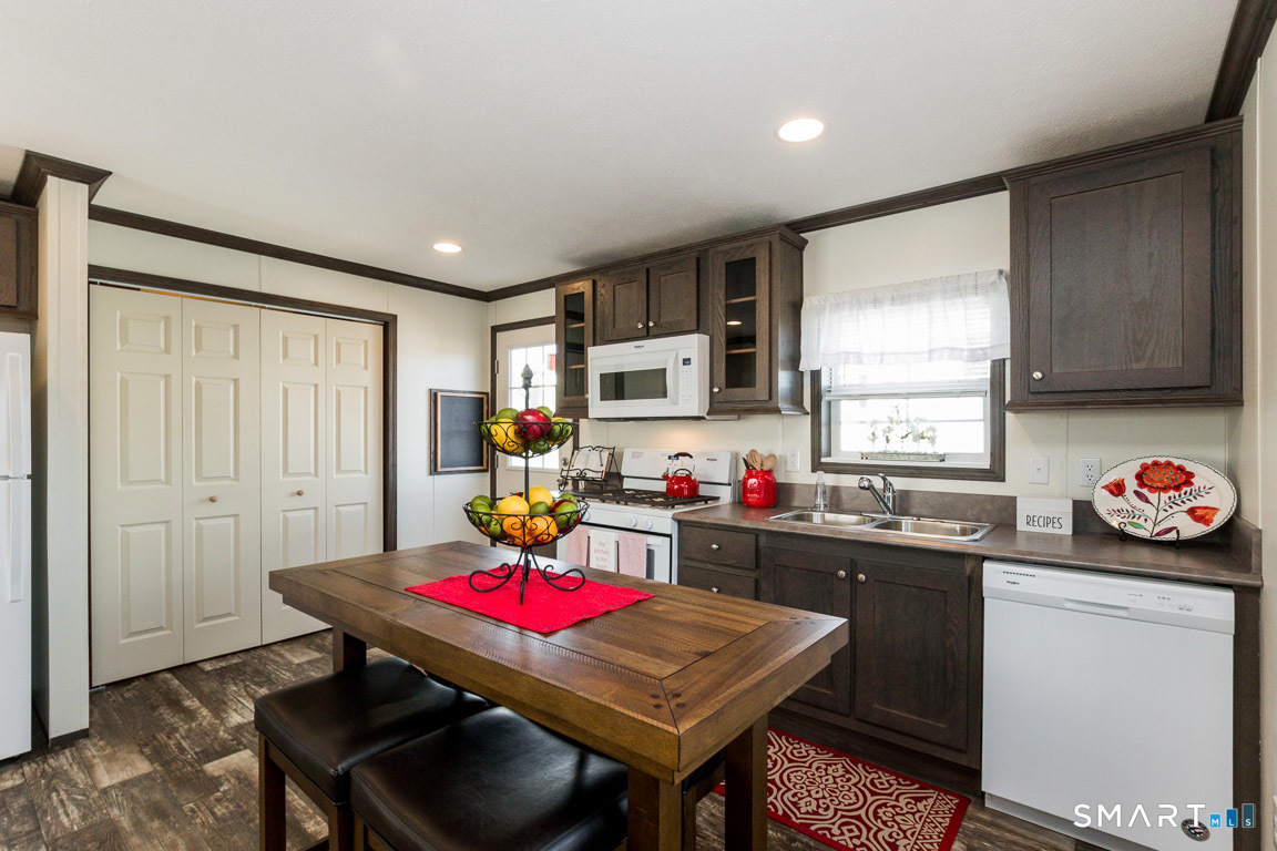 111 Clark Lane Waterford CT 06385