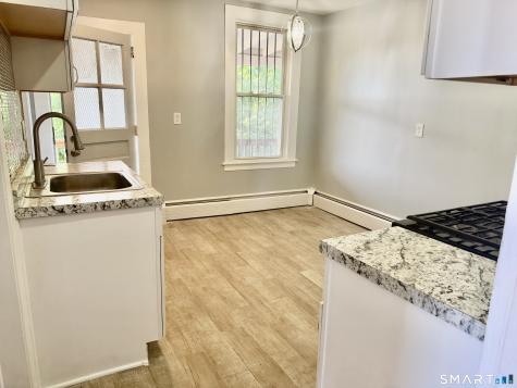 39 Pawtucket Street Hartford CT 06114