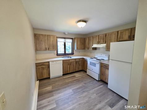 302 Boston Post Road Waterford CT 06385