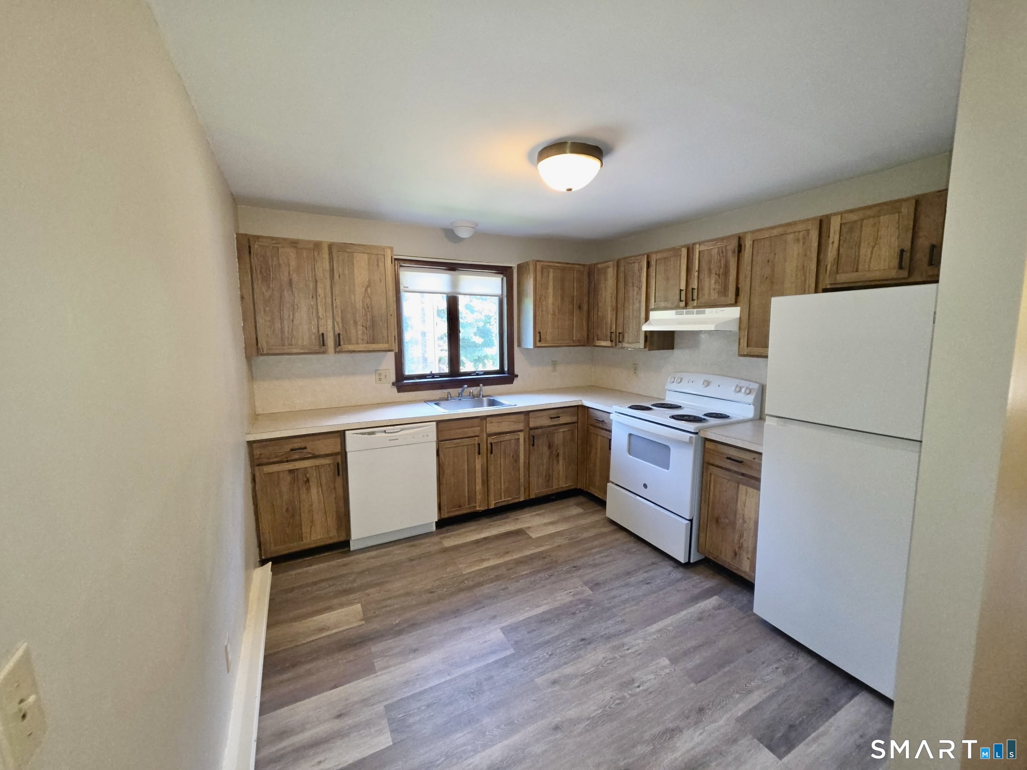 302 Boston Post Road Waterford CT 06385