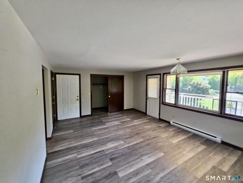 302 Boston Post Road Waterford CT 06385
