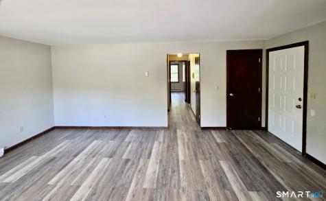 302 Boston Post Road Waterford CT 06385