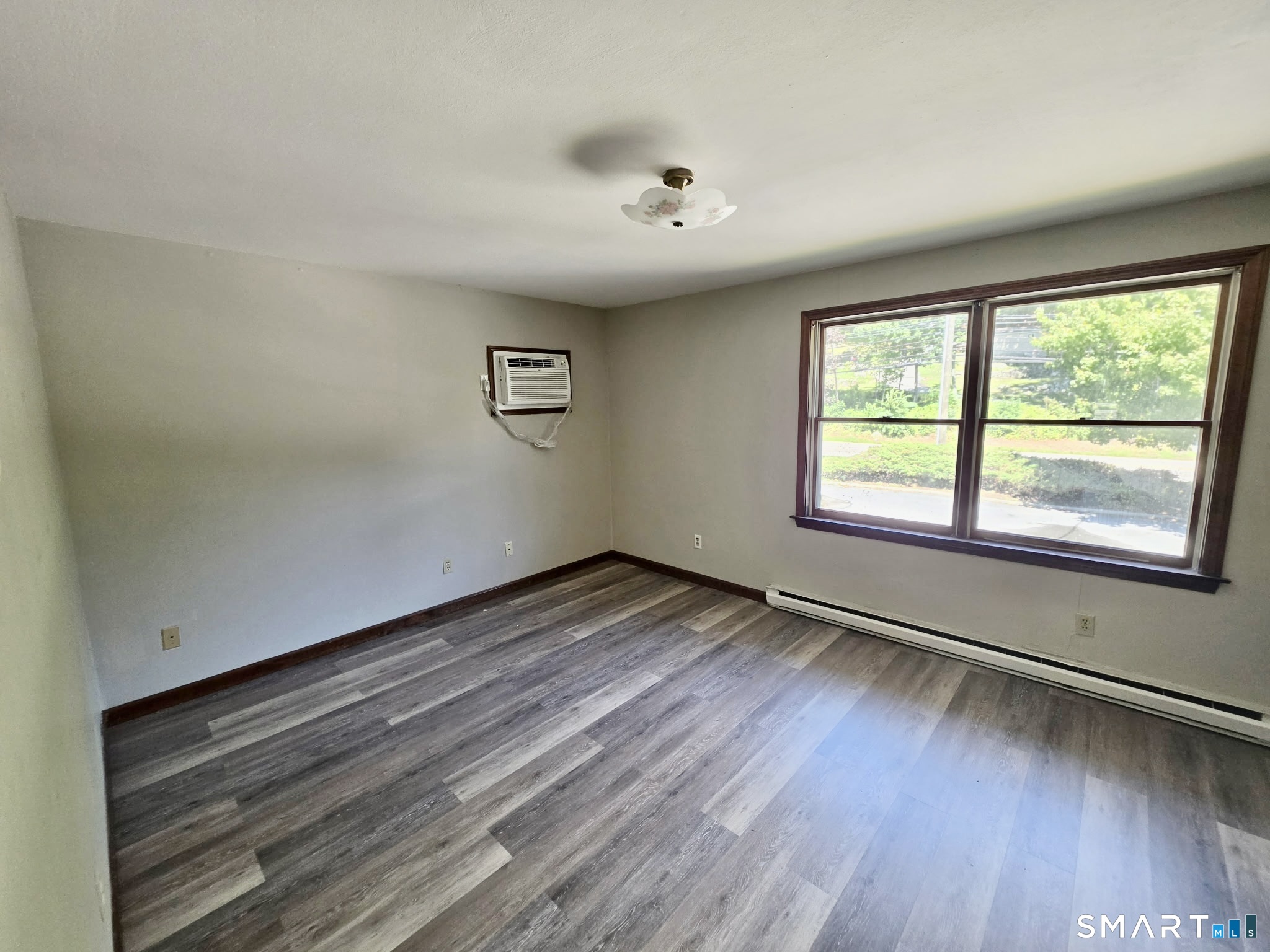 302 Boston Post Road Waterford CT 06385