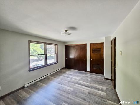302 Boston Post Road Waterford CT 06385
