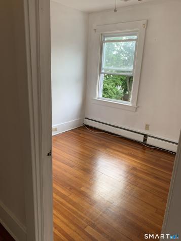 10 Bank Street Manchester CT 06040