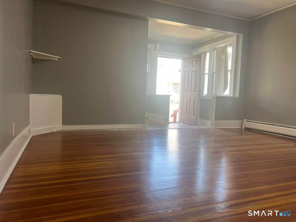 10 Bank Street Manchester CT 06040