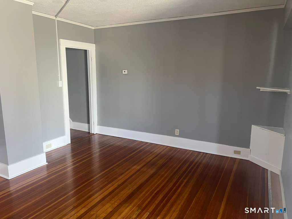 10 Bank Street Manchester CT 06040