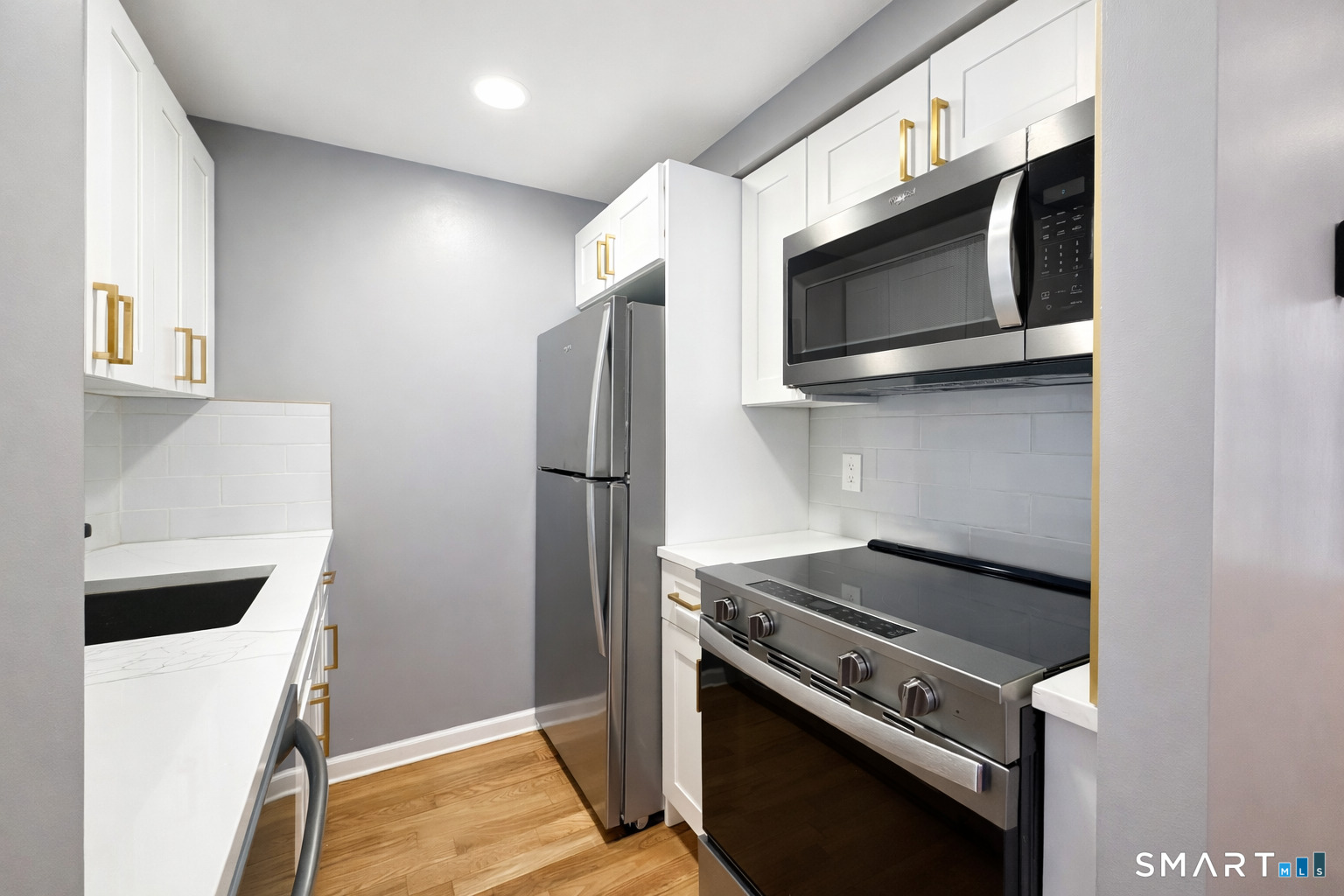 23 Charter Oak Place Hartford CT 06106