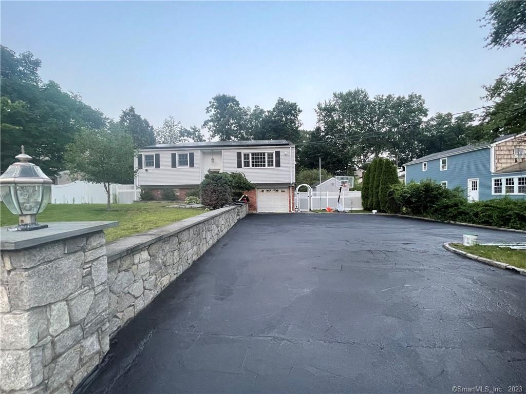 83 Buckingham Drive Stamford CT 06902