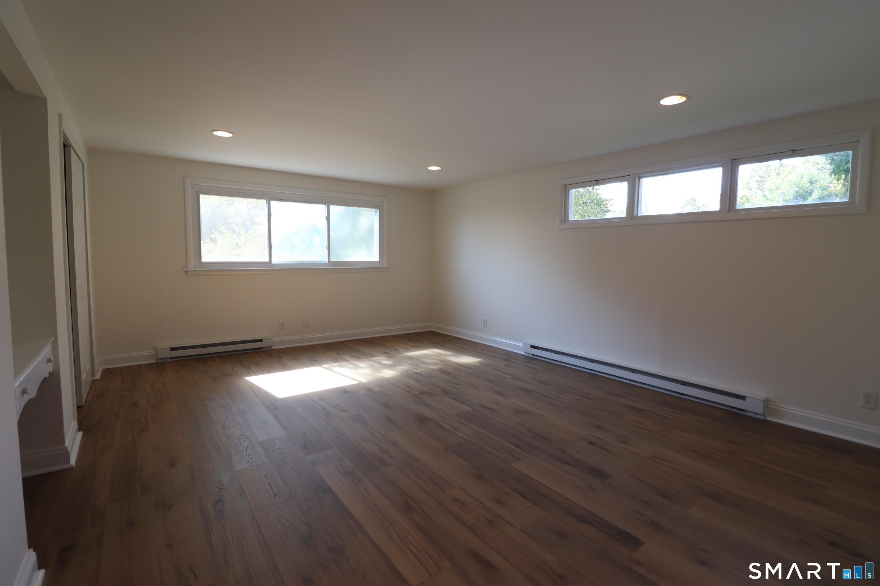 374 Main Street East Lyme CT 06357